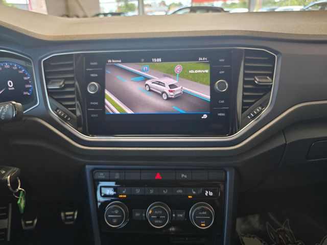 VW T-Roc — Foto 22