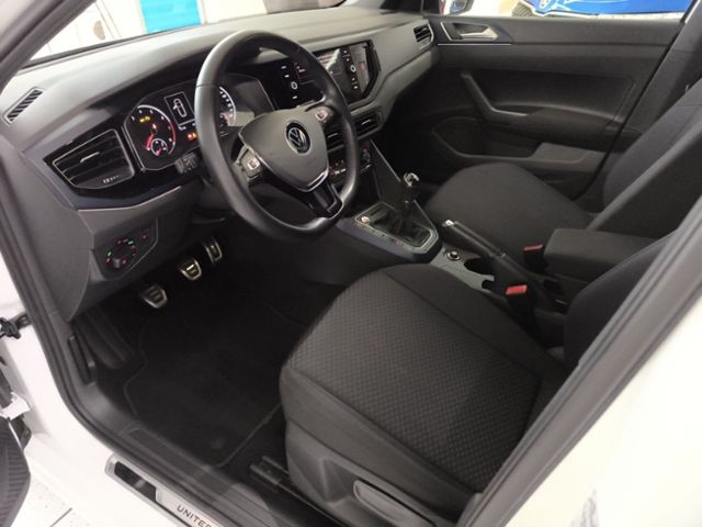 Fahrzeugabbildung Volkswagen Polo 1.0 TSI United NAVI SITZH KAM APP ALLWET