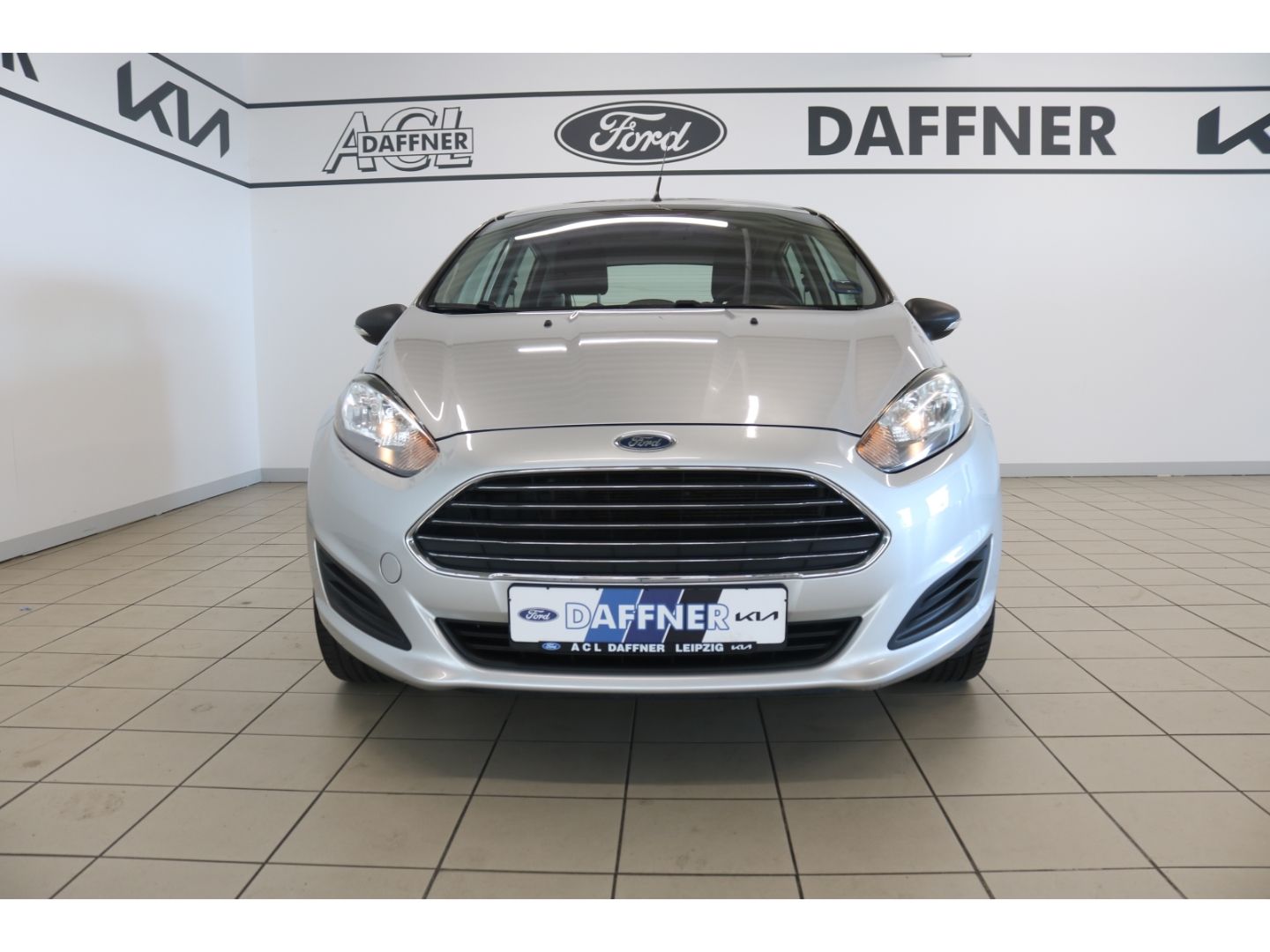 Fahrzeugabbildung Ford Fiesta 1.6L Duratec Automatik Klimaanlage