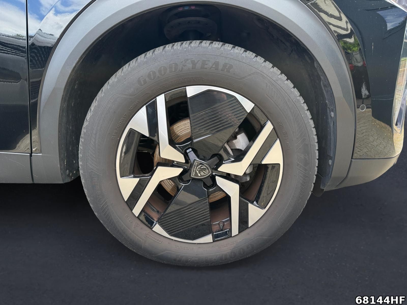 Fahrzeugabbildung Peugeot 2008 GT