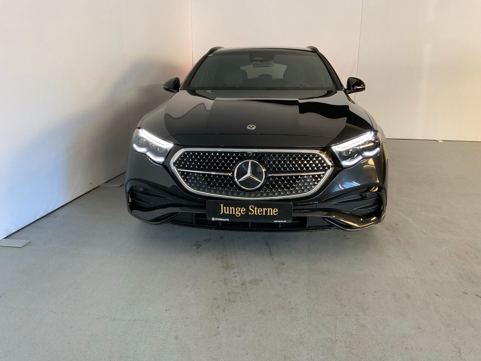 Mercedes-Benz E 220 d 4MATIC T-Modell imagem 2
