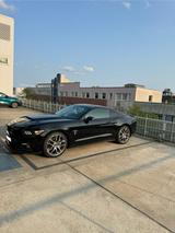 Ford Mustang GT 5.0 V8 tausche möglich - Ford Mustang in Berlin