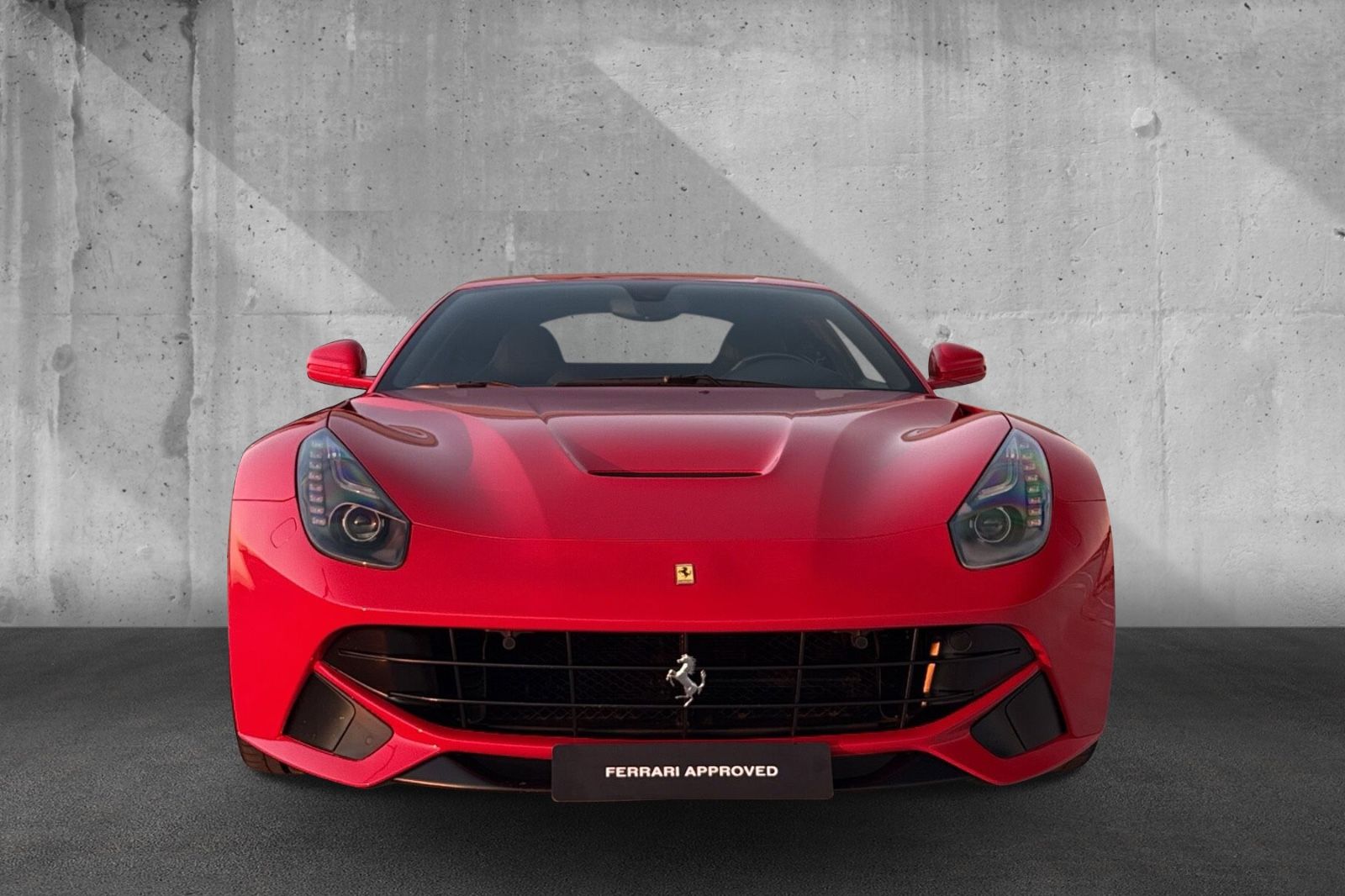 Fahrzeugabbildung Ferrari F12*Approved*Dt. Auto*LED Lenkrad*Daytona Sitz