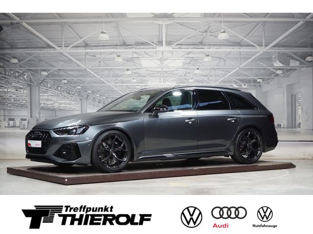 Audi RS4 Avant competition plus Schalensitze AHK Head