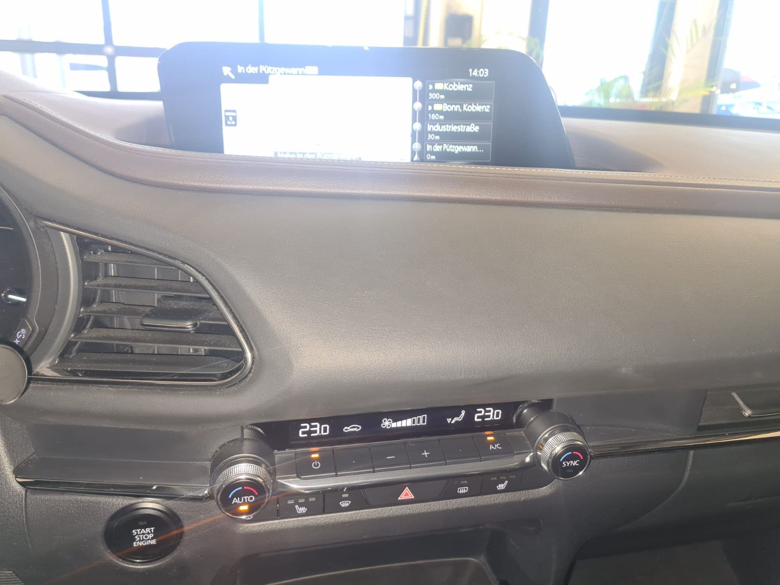 Fahrzeugabbildung Mazda CX-30 Selection 2WD/ 8.FACH BEREIFT/ AHK/ NAVI