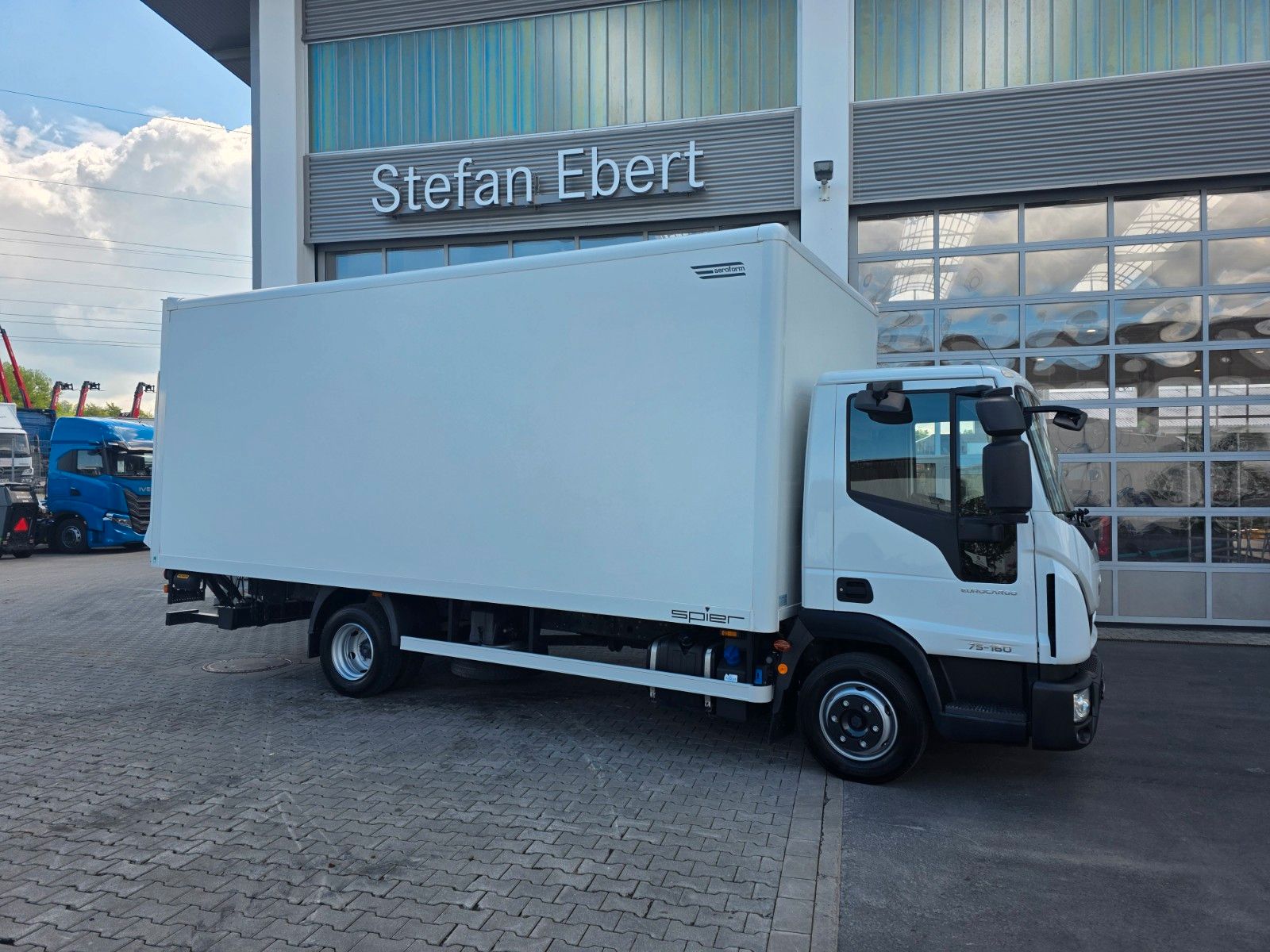 Fahrzeugabbildung Iveco Eurocargo ML75E16 LBW 1.000kg Klima Schalter