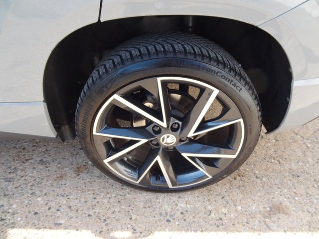 Fahrzeugabbildung Skoda Karoq Sportline/2.Hd/LED/Pano/Virtual/Navi/SitzH