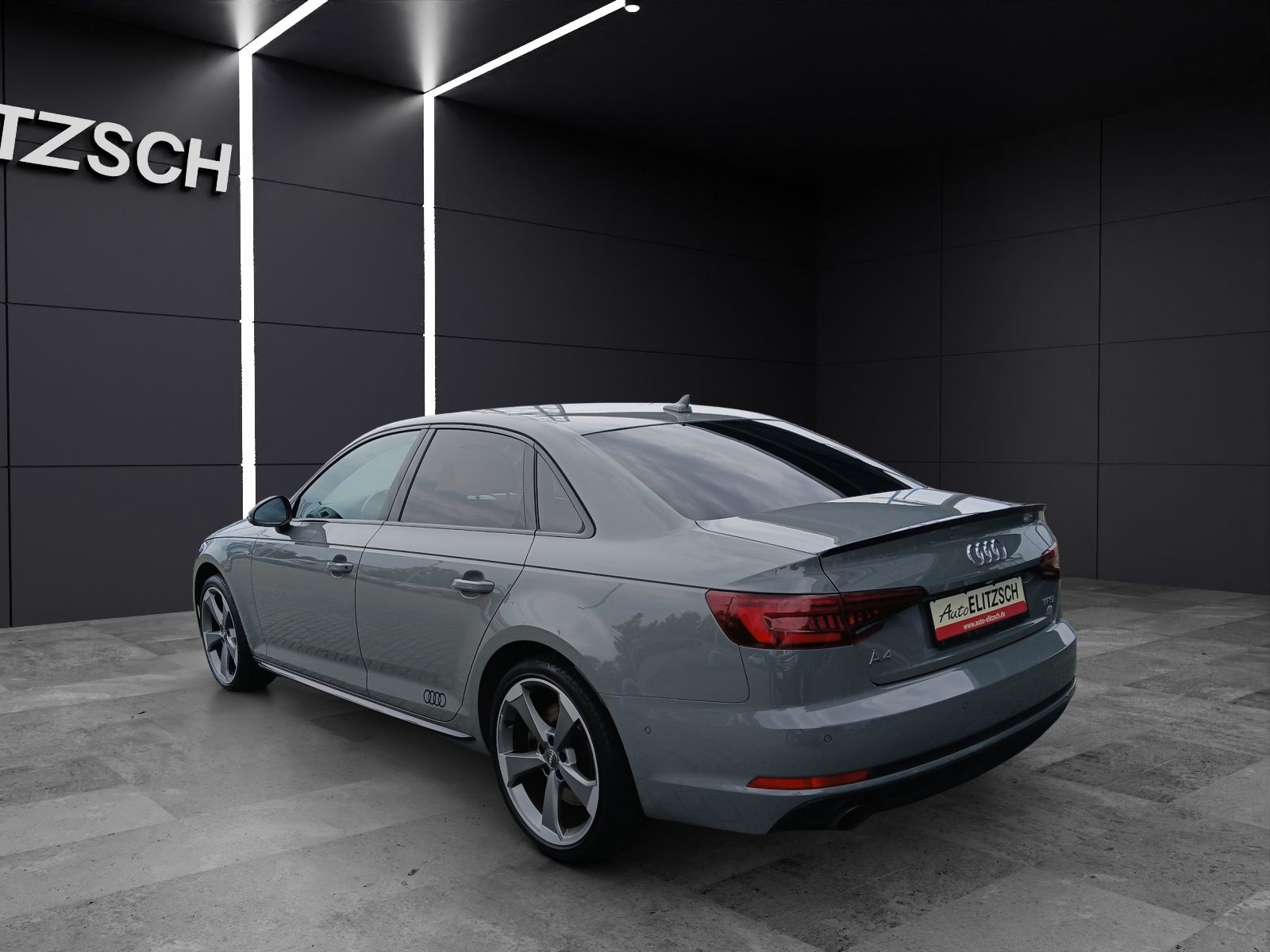 Fahrzeugabbildung Audi A4 TFSI sport S-Line-Black LED AHK Navi AVC ACC
