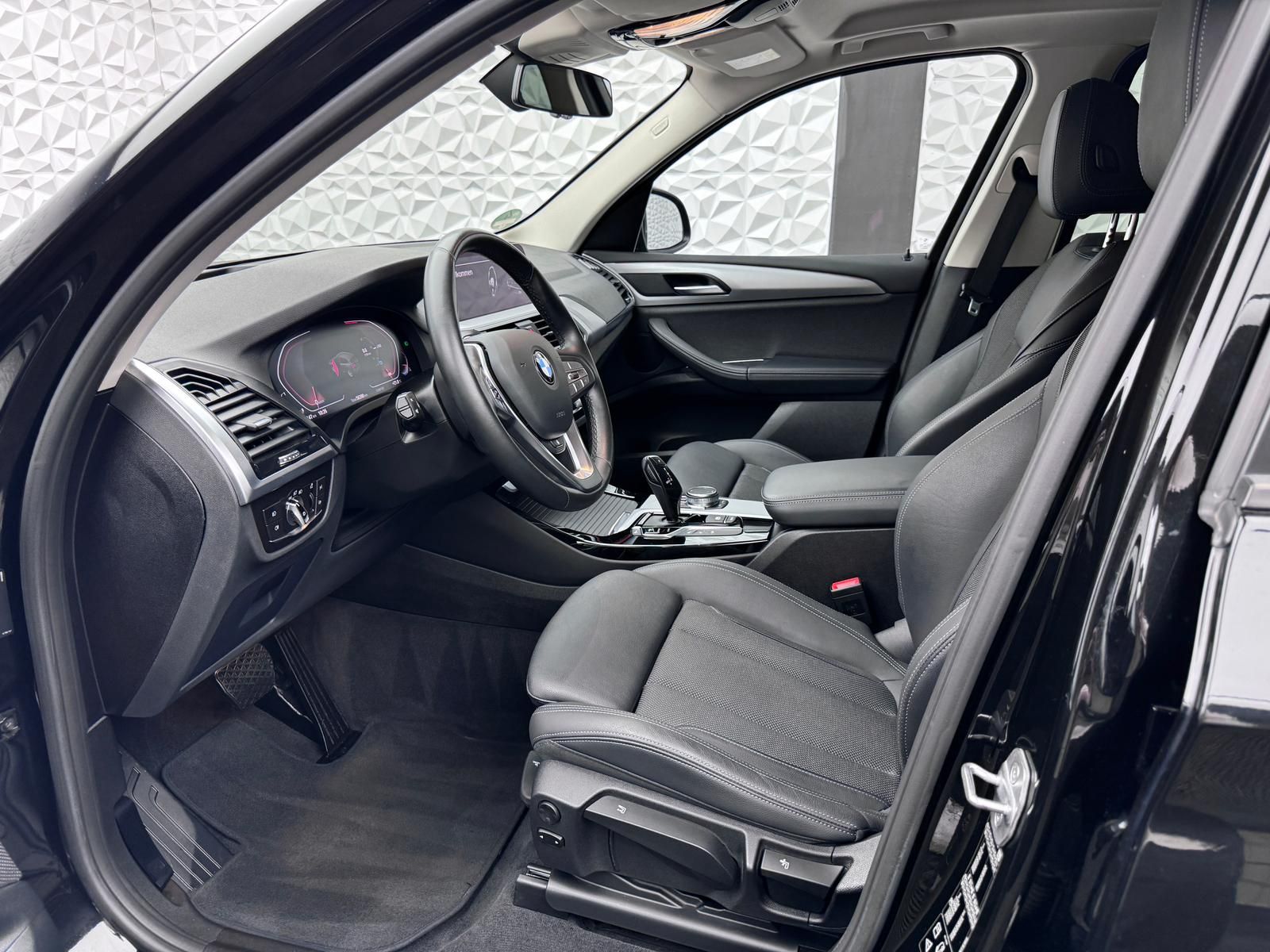 Fahrzeugabbildung BMW xDRIVE20i/ADVANTAGE/ACC/LED/LIVECP/HUD/KEYL/360°