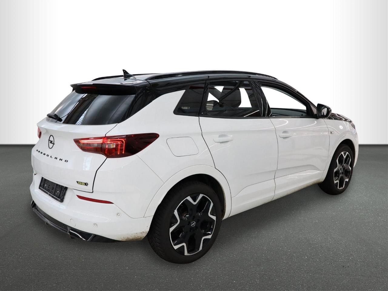 Fahrzeugabbildung Opel Grandland (X) 1.6T GSe HYBRID 4X4 NAVI/LED/SPORT