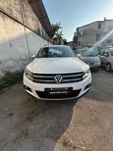 Volkswagen Tiguan 2.0 TDI 110 CV Trend & Fun Blu - Volkswagen Tiguan mit Diesel-Antrieb: Van