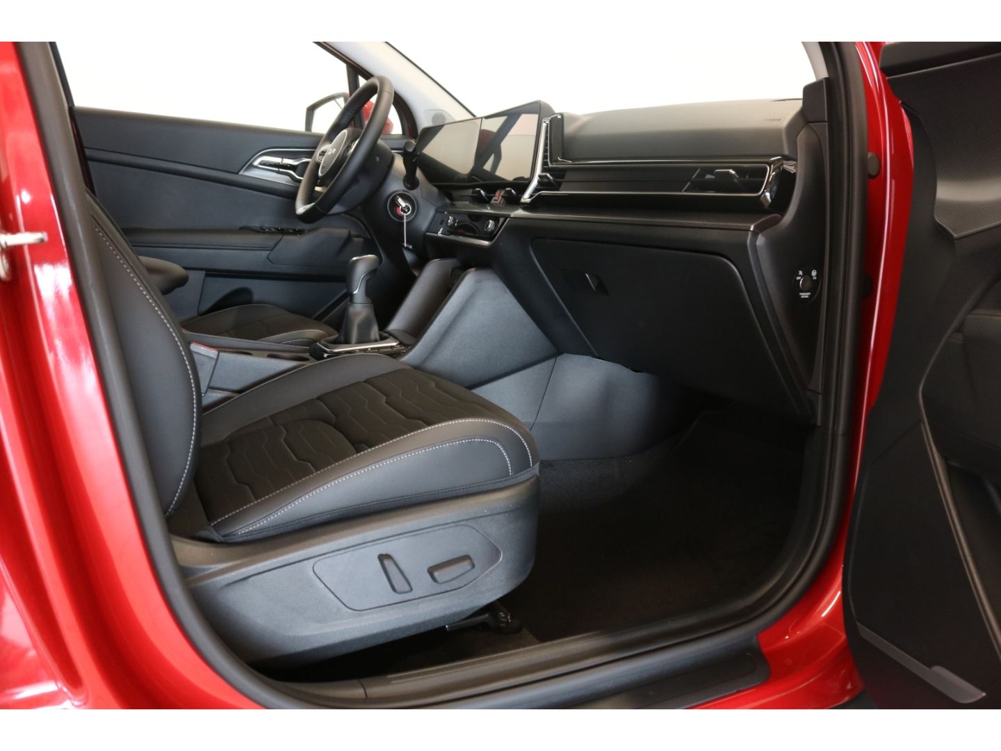 Fahrzeugabbildung Kia Sportage 1.6 T-GDI Vision, Navi, Teilleder, Elkt