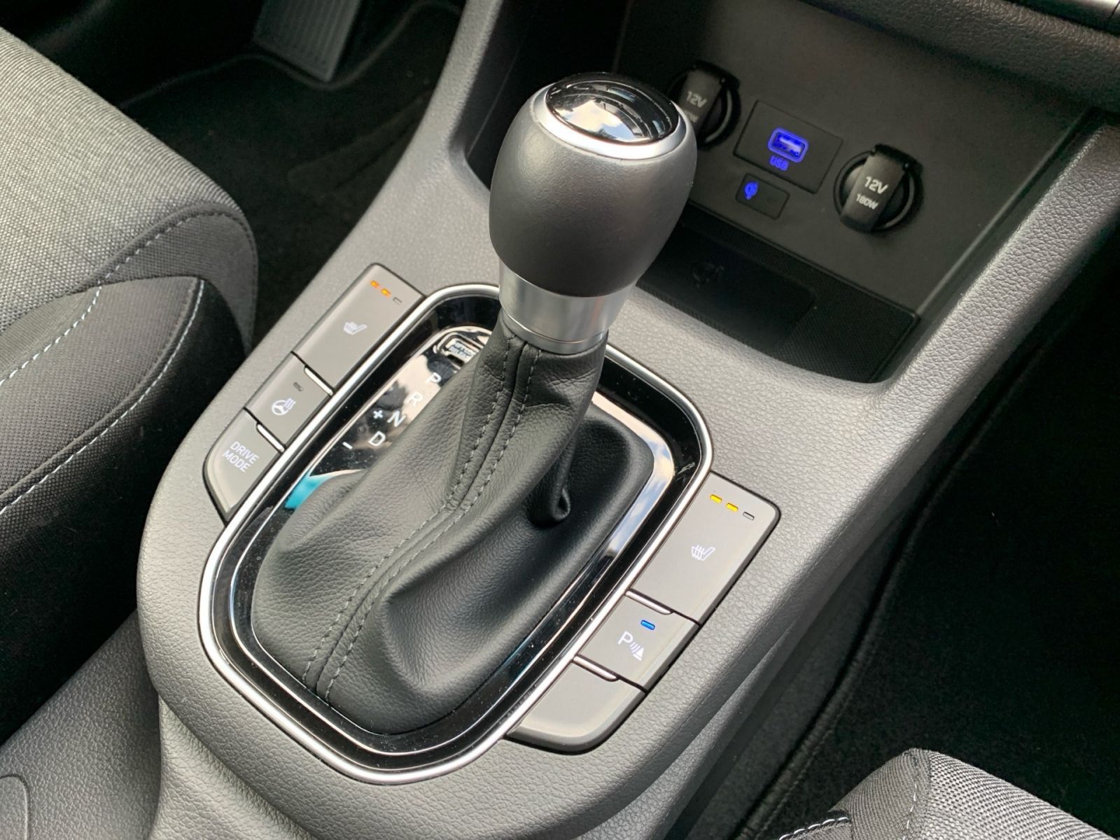 Fahrzeugabbildung Hyundai i30 1.5 T-GDI 7-DCT Trend Mild-Hybrid