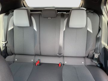 Fotografie 13 des Opel Astra L Limo Enjoy Allwetterreifen