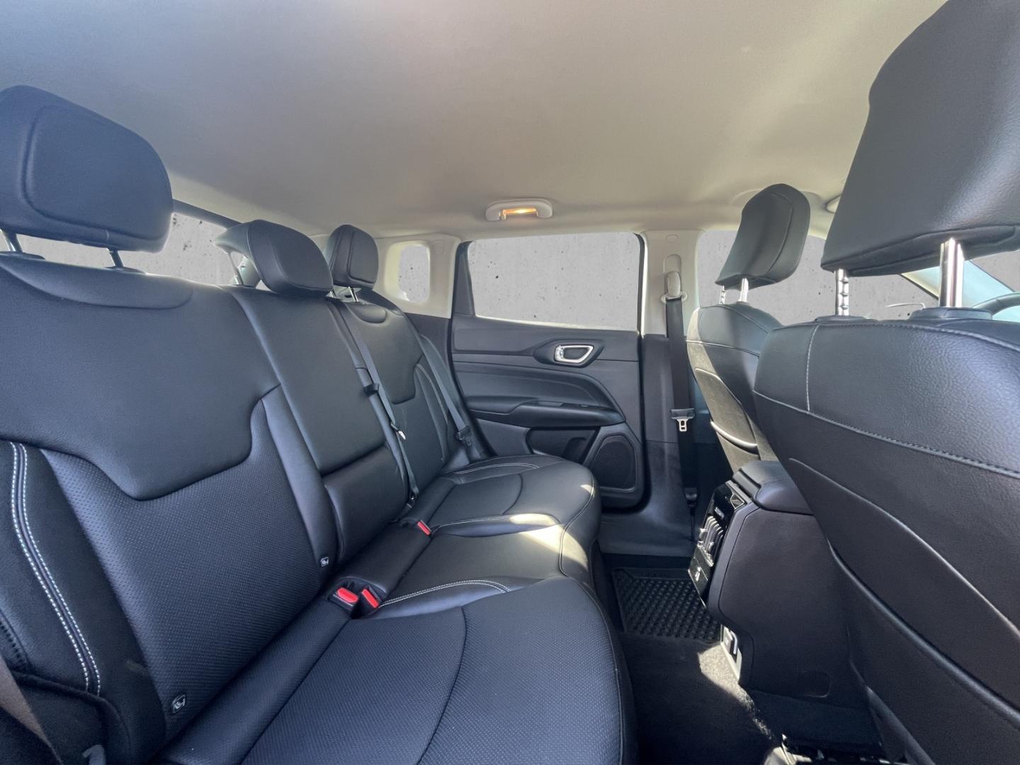 Jeep Compass Summit 360KAM+ACC+KLIMASITZE+LEDER+NAVI+