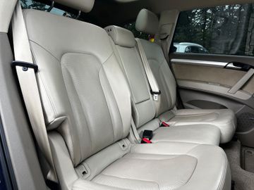 Audi Q7 - 10