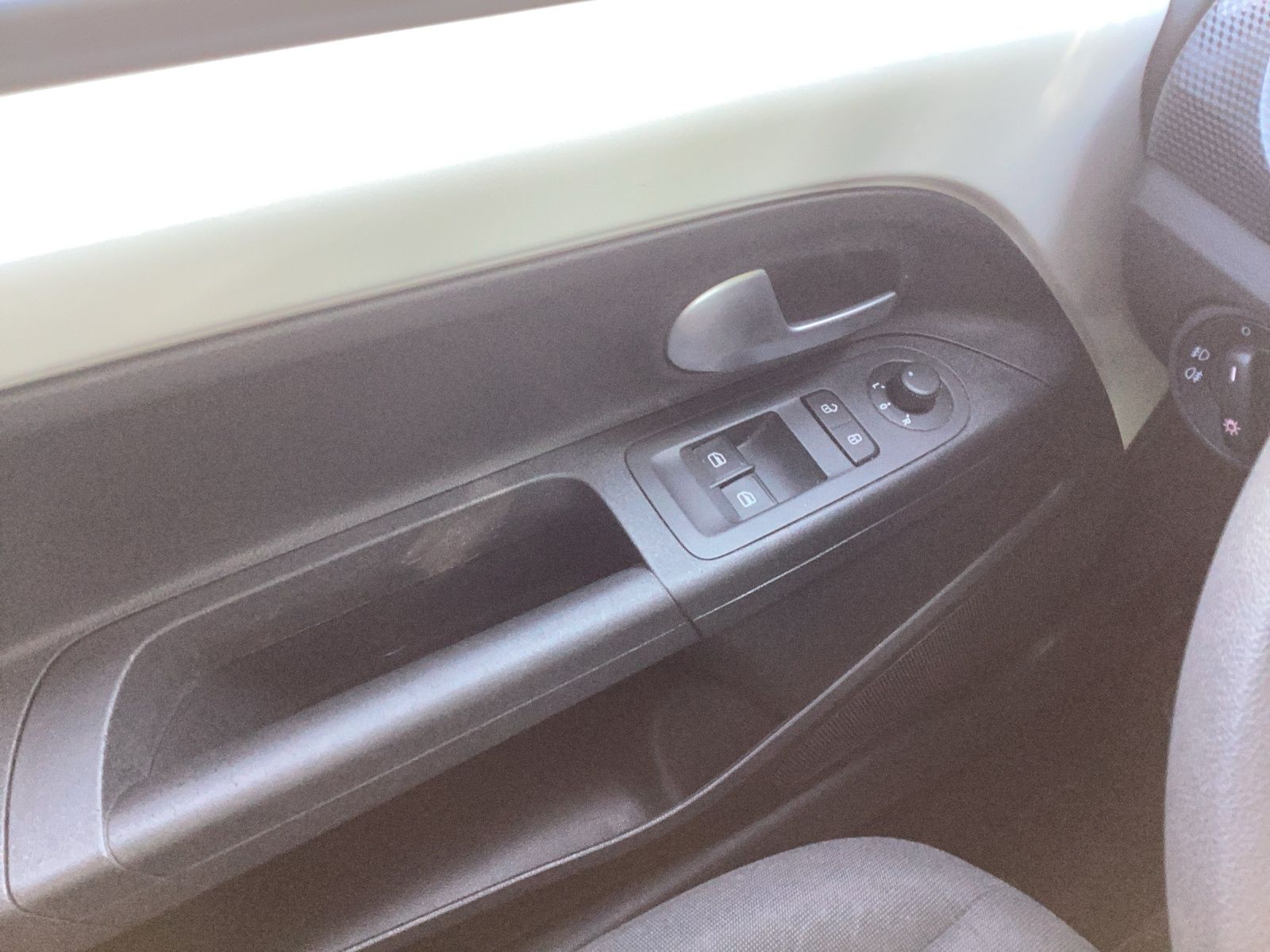 Fahrzeugabbildung Volkswagen up! GRA NSW REAR VIEW CLIMATRONIC