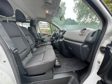 Renault Trafic - 8