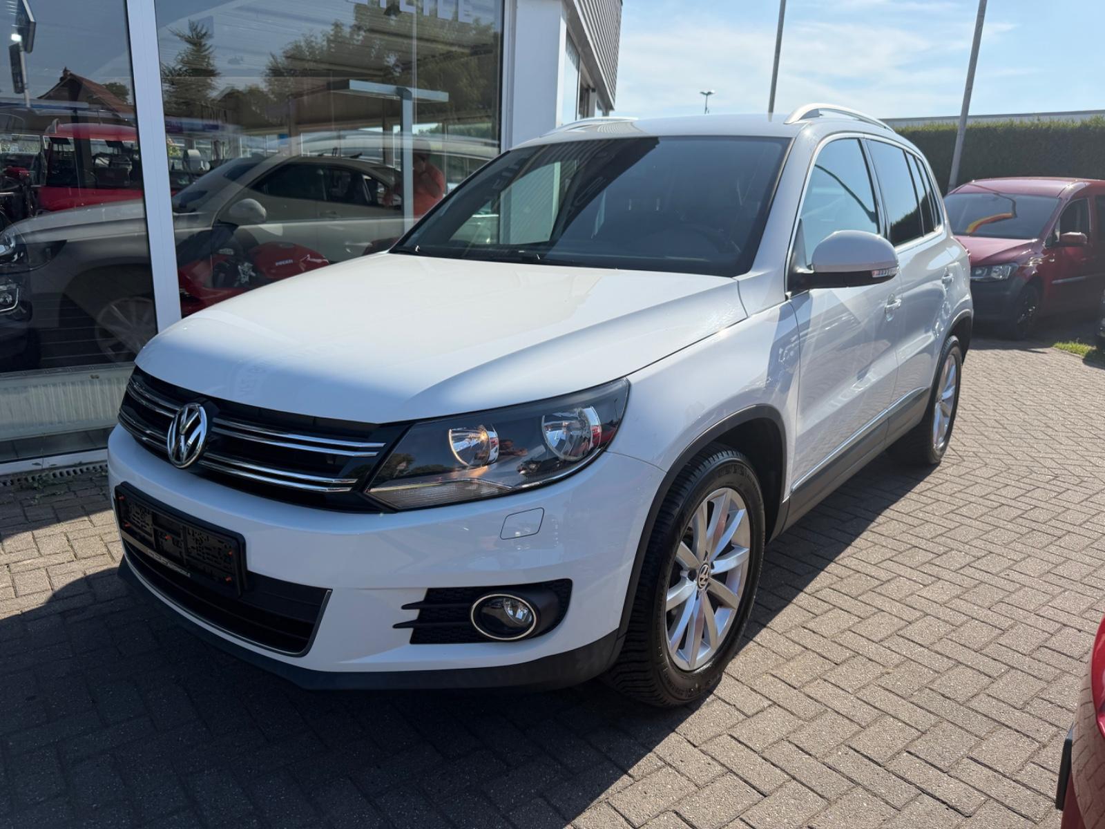 Volkswagen Tiguan Lounge Sport & Style BMT