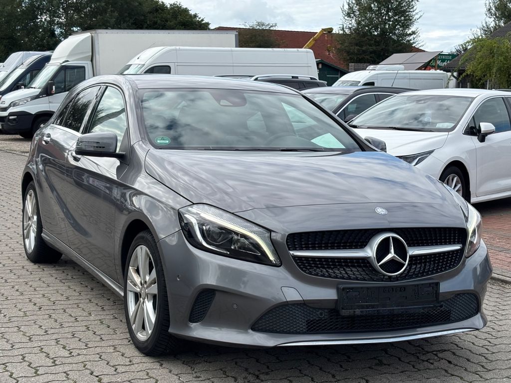 Image of Mercedes-Benz A 220