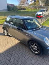 MINI Cooper S Coupé - MINI Cooper S Coupé mit Panoramadach