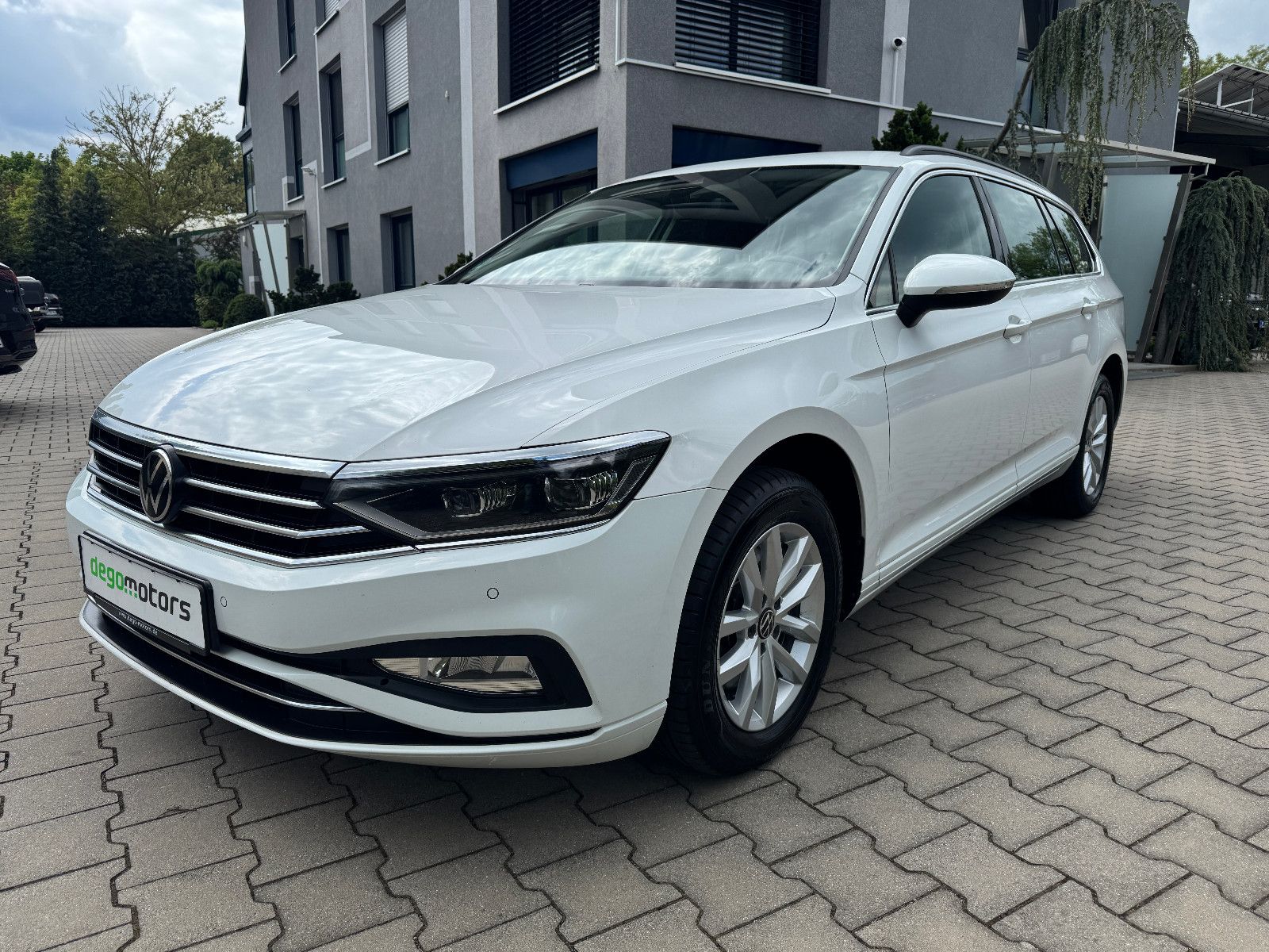 Volkswagen VW Passat Var. 2.0 TDI Business*IQ Light*ACC*