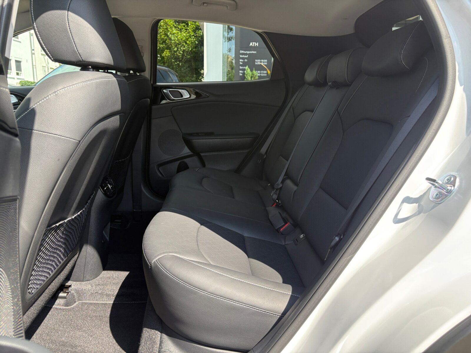 Fahrzeugabbildung Kia Xceed 1.5 T-GDI Platinum Edition NaviDistronic