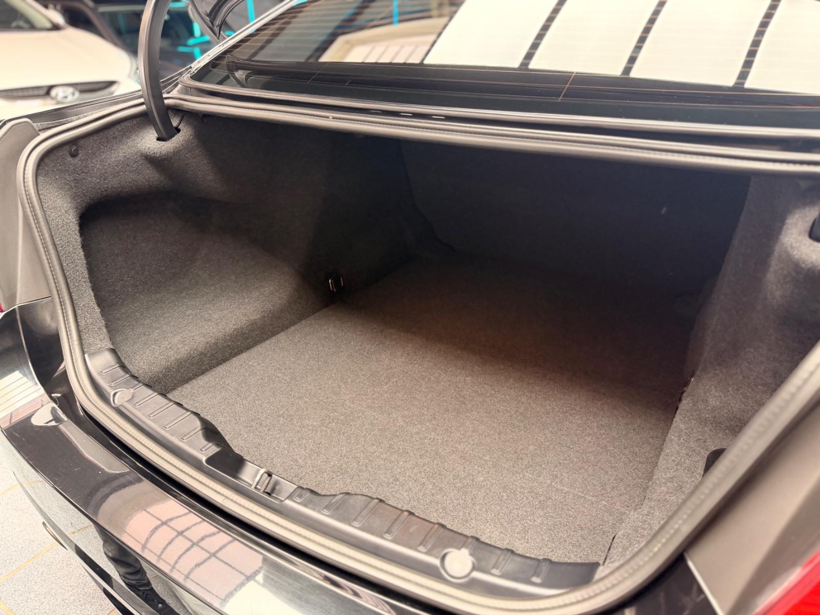 BMW 520 Limousine 520 i/Xenon/Leder/Navi/CarPlay