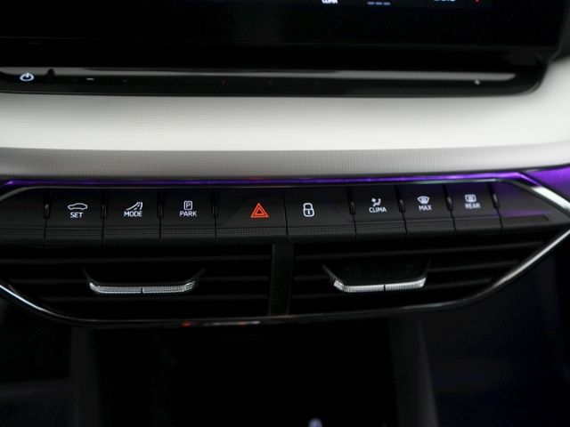 Octavia COMBI STYLE TDI DSG+AHK+NAVI+KLIMA+SITZH