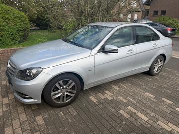 صورة 2 لـ 2011 Mercedes-BENZ C 180