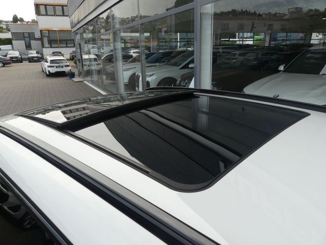 BMW X1 sDrive20iM Sport Pano°AHK°elSitz HarmKardon foto 6