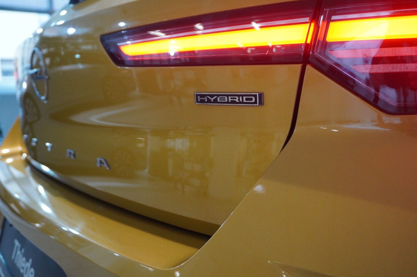Fahrzeugabbildung Opel Astra L Lim. 1.6 HYBRID EDIT. NAVI/SPORT/KAMERA