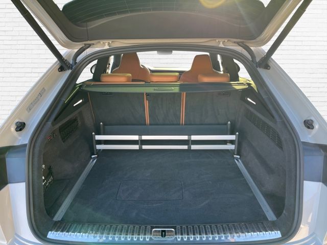 Fahrzeugabbildung Audi Q8 60 TFSIe quattro S line tiptronic KLIMA LED L