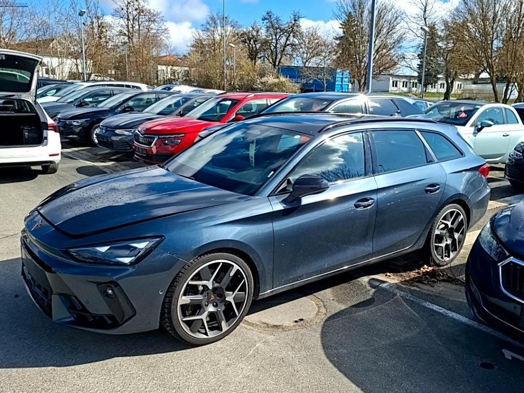 Cupra Leon SP 2.0 TSI 4Drive VZ DSG *Pano/Navi/Matrix*