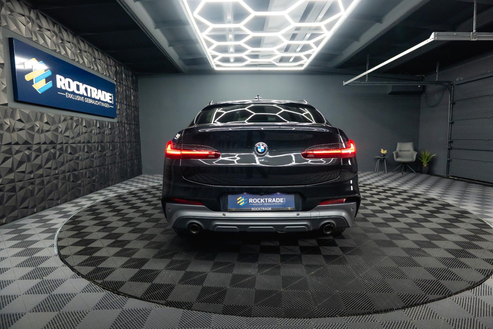 Fahrzeugabbildung BMW X4 xDrive 20d M Sport X Shadow Line *ACC*LED*DAB