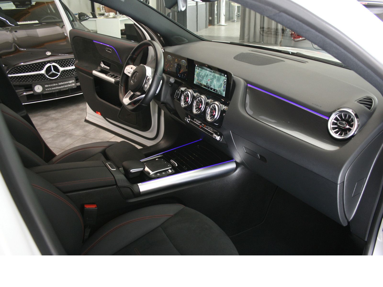 Fahrzeugabbildung Mercedes-Benz GLA 220 d AMG *Night*MBUX*AHK*Multibeam*20 Zoll