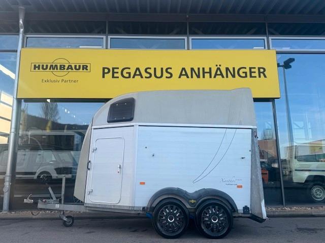 Humbaur Xanthos Aero 2 Pferdeanhänger 2,4t. ALU 1. Hd
