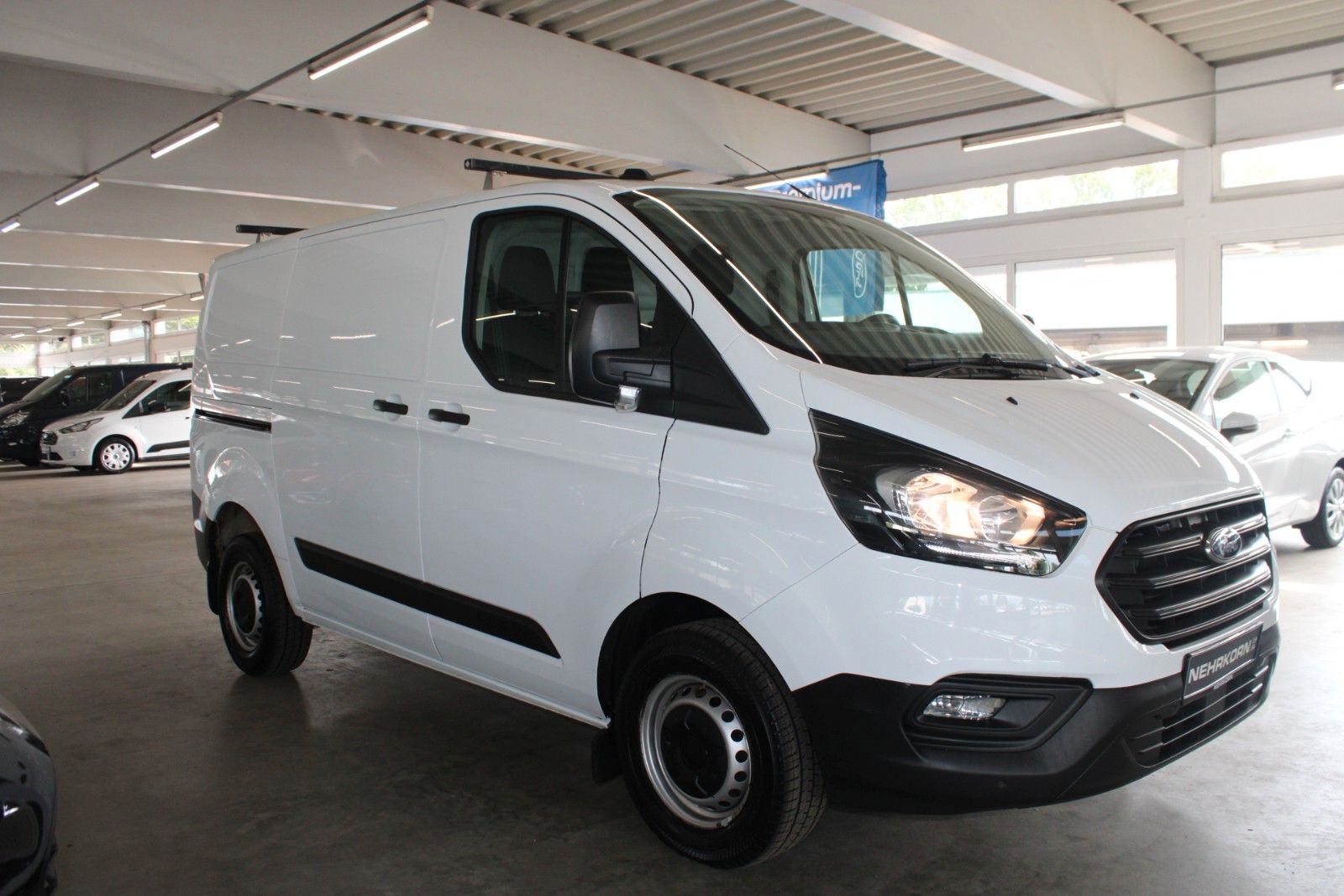 Fahrzeugabbildung Ford Transit Custom L1 Kasten KLIMA PDC FSH 1.Hand
