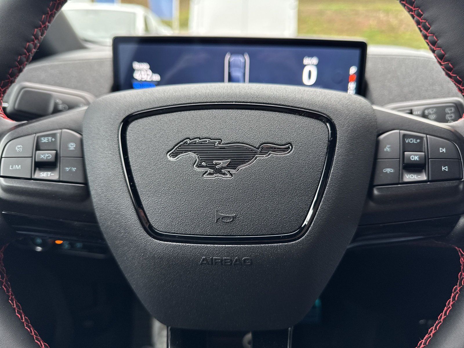 Fahrzeugabbildung Ford Mustang Mach-E #99kWh Premium