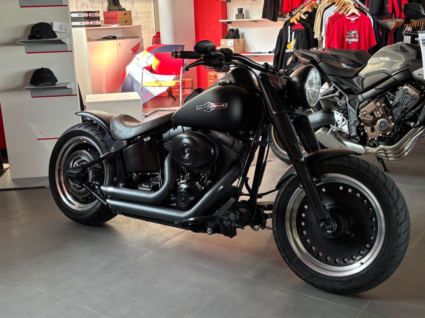 Fahrzeugabbildung Harley-Davidson Heritage Softtail Custom Umbau Fat Boy