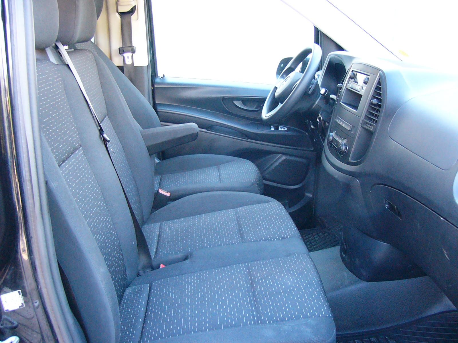 Mercedes-Benz Vito Tourer, Kompakt 4.895 mm, 9 Sitze