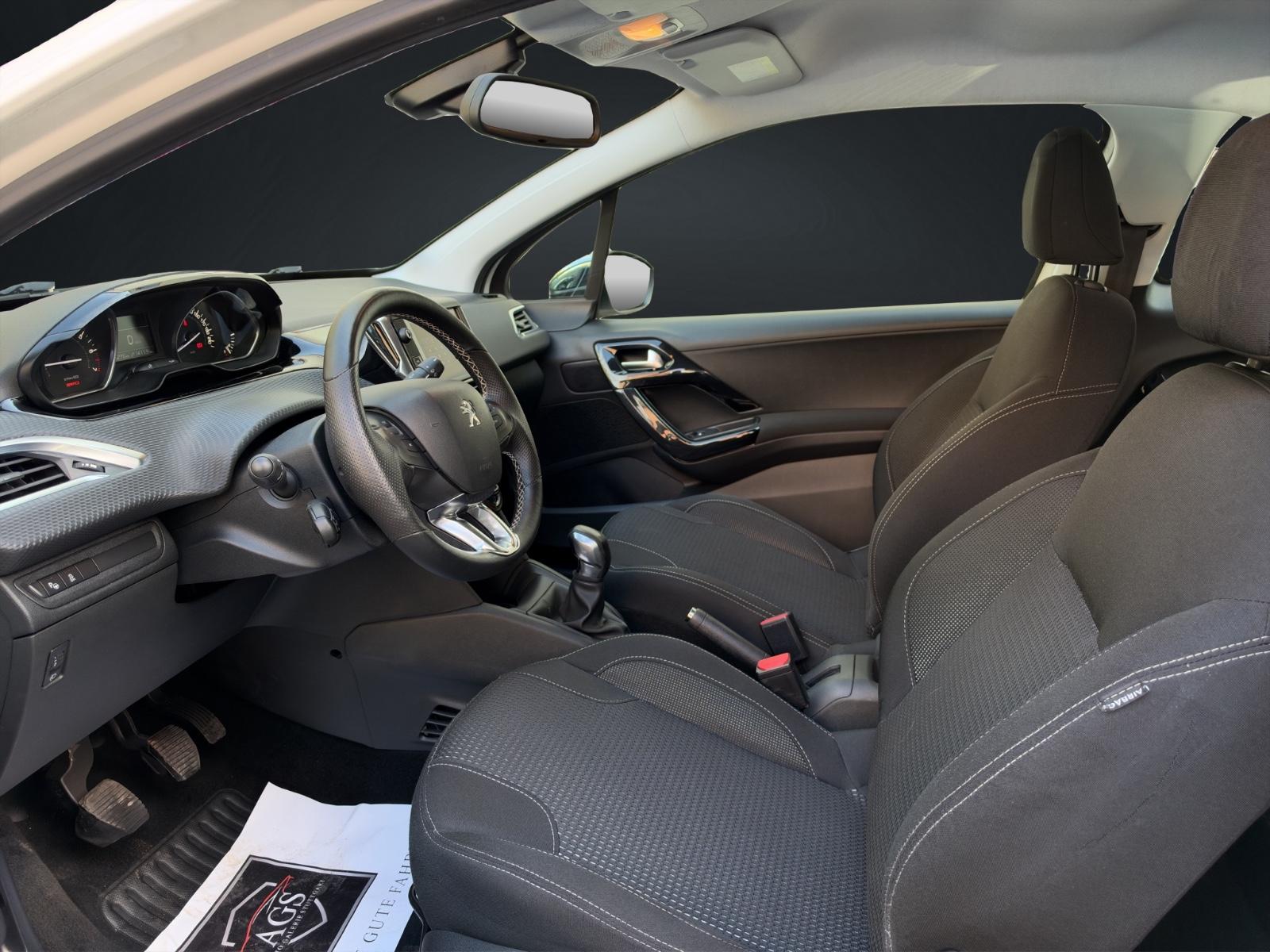 Peugeot 208 Allure*TÜV NEU*KAM*TEMP*APPLE CARPLAY