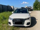 Audi Q3 1.4 TFSI cylinder on d. S tronic design d... - Audi Q3 design mit Benzin-Antrieb