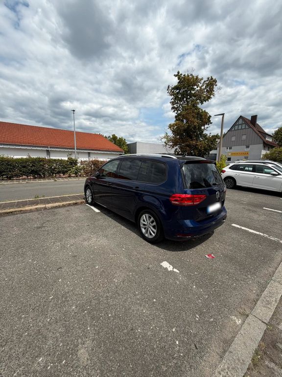 Image of Volkswagen Touran