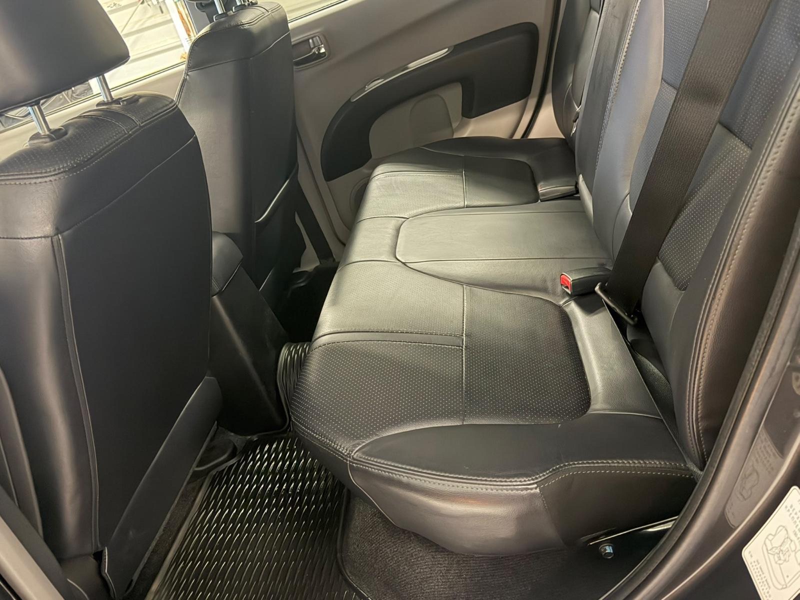 Mitsubishi L200 2.5 DI-D Edition 20 Double Cab | 178 ch | BVM | Cuir | GPS | Hard-top | Attelage | Xénon