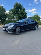 Mercedes-Benz C 250 Sport Coupé Autom. Sport - Mercedes-Benz C 250: Sport