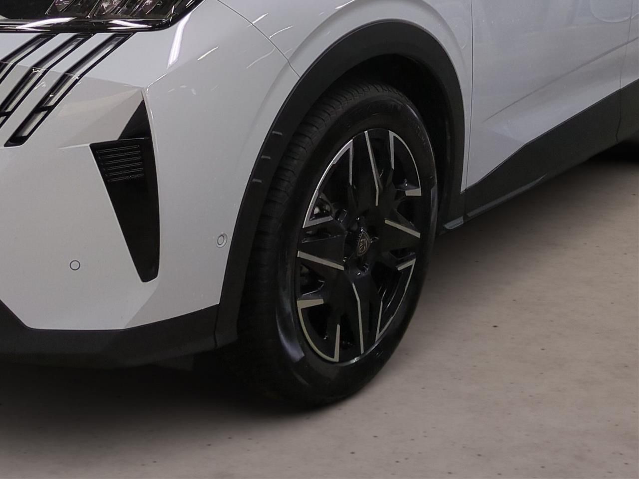 Fahrzeugabbildung Peugeot 3008 Allure MHEV 145 e-DSC+Navi+Sitzhzg.+Keyless