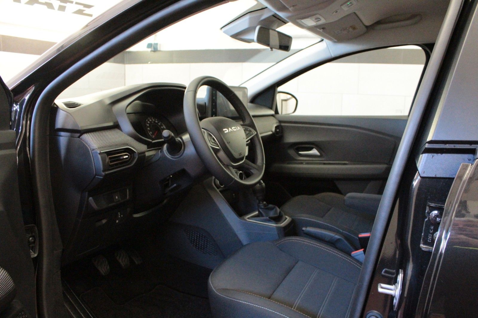 Fahrzeugabbildung Dacia Sandero Stepway TCe 90 Expression *WInterpaket*