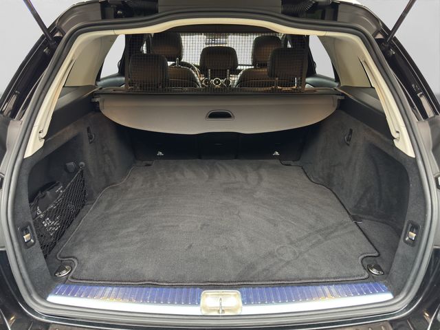 Fahrzeugabbildung Mercedes-Benz C 200 T Avantgarde+LED+Pano+Kamera+Memory+Spur