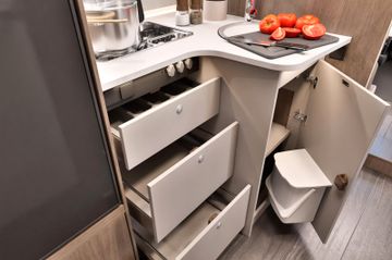 Carado T 448 PRO+ Markise Navi Kamera Smart TV